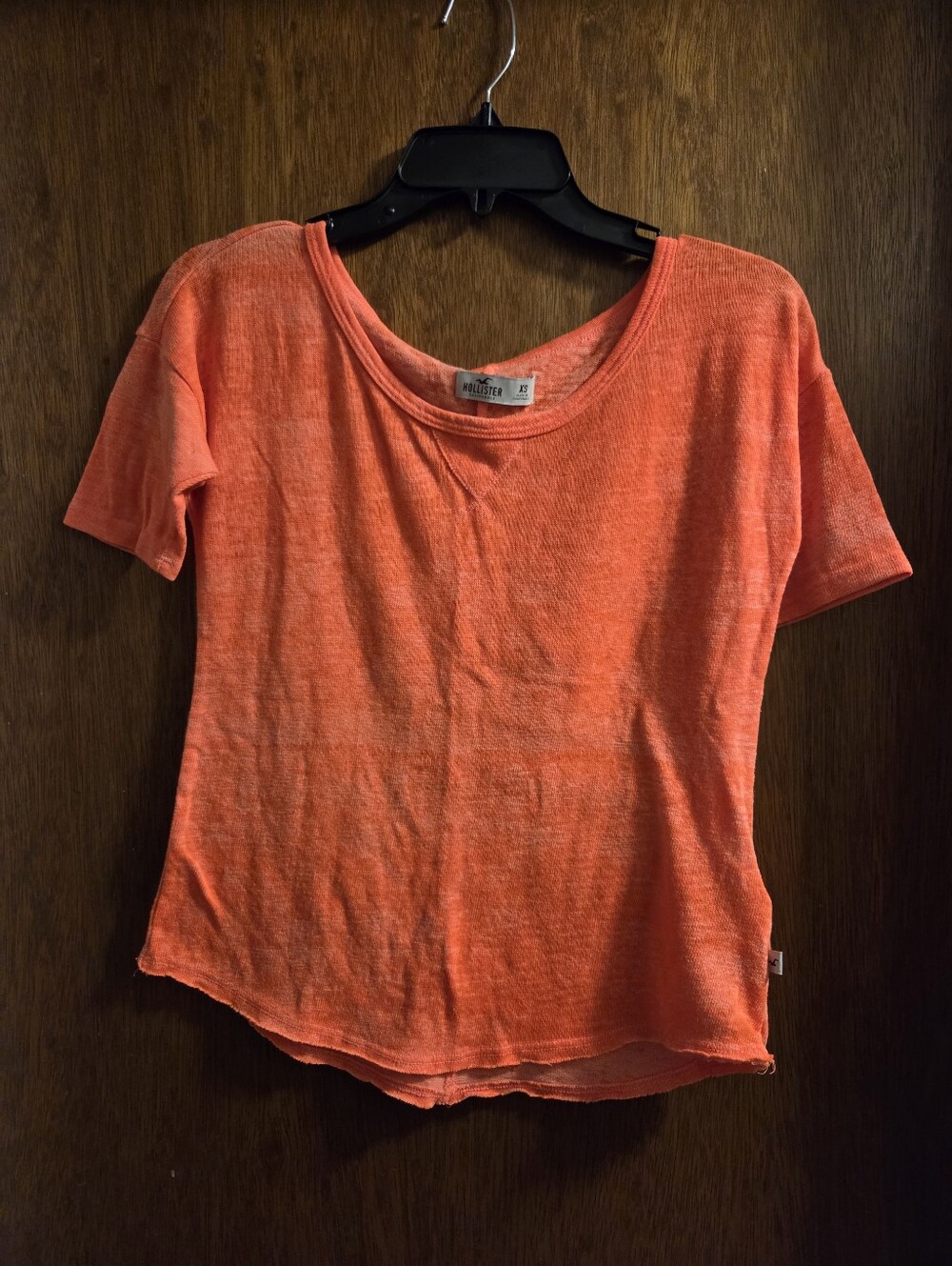 Hollister Women's Coral-Orange Short Sleeve Tee Size XS